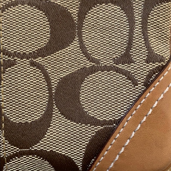 Authentic Coach Wristlet - Picture 4 of 4
